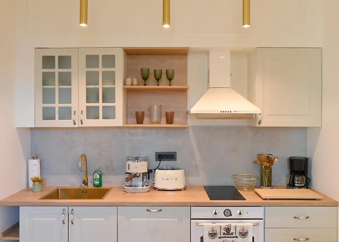 Railway شقة غييكا